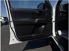 2023 Toyota Tacoma Double Cab TRD Sport Pickup 4D 5 ft Thumbnail 10
