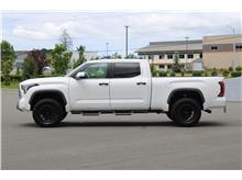 2024 Toyota Tundra CrewMax Limited Pickup 4D 6 1/2 ft Thumbnail 2