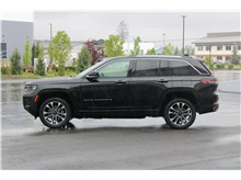2022 Jeep Grand Cherokee 4xe Overland Sport Utility 4D Thumbnail 2