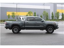 2023 Toyota Tacoma Double Cab TRD Off-Road Pickup 4D 6 ft Thumbnail 4