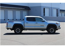 2023 Toyota Tacoma Double Cab TRD Off-Road Pickup 4D 5 ft Thumbnail 3