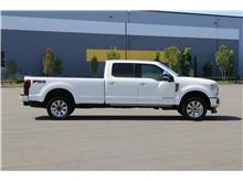 2022 Ford F350 Super Duty Crew Cab Platinum Pickup 4D 8 ft Thumbnail 4