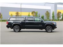 2022 Toyota Tacoma Double Cab TRD Sport Pickup 4D 6 ft Thumbnail 4