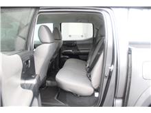 2022 Toyota Tacoma Double Cab SR5 Pickup 4D 5 ft Thumbnail 12