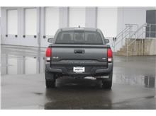 2022 Toyota Tacoma Double Cab SR5 Pickup 4D 5 ft Thumbnail 3
