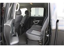 2021 Nissan Titan Crew Cab SV Pickup 4D 5 1/2 ft Thumbnail 12