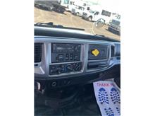 2019 Hino Conventional Type Truck 26 foot flatbed with lift gate Thumbnail 10