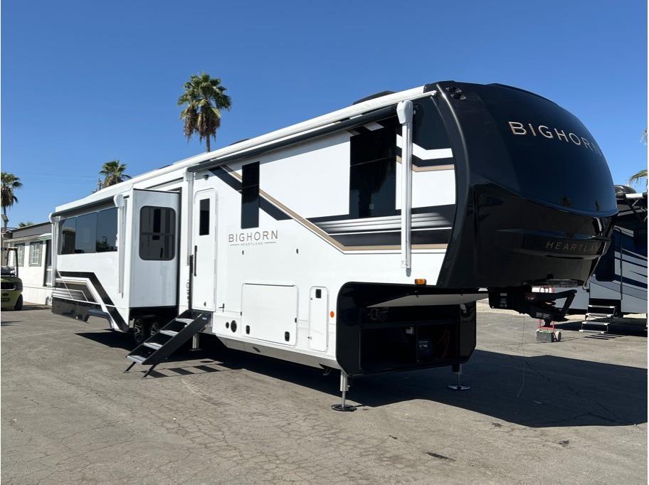2027 Heartland Big Horn 38RE 