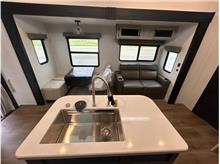 2027 Forest River Puma 421LFT  Thumbnail 7