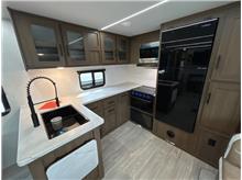 2027 Forest River Wildcat 271chef  Thumbnail 10