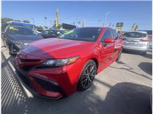 2022 Toyota Camry Hybrid SE Nightshade Edition Sedan 4D