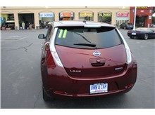 2017 Nissan LEAF S Hatchback 4D Thumbnail 4