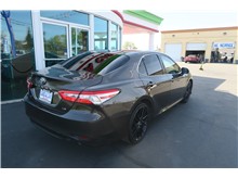 2018 Toyota Camry LE Sedan 4D Thumbnail 5