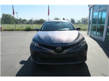 2018 Toyota Camry LE Sedan 4D Thumbnail 3