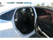 2018 Chevrolet Impala LT Sedan 4D Thumbnail 9