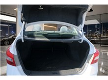2018 Nissan Sentra SV Sedan 4D Thumbnail 6