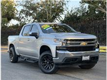 2020 Chevrolet Silverado 1500 Crew Cab LT Pickup 4D 5 3/4 ft Thumbnail 1