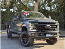 2021 Ford F250 Super Duty Crew Cab Lariat Pickup 4D 6 3/4 ft Thumbnail 2