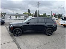 2023 Jeep Grand Cherokee Laredo X Sport Utility 4D Thumbnail 2