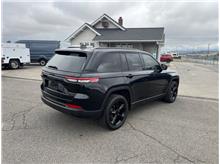 2023 Jeep Grand Cherokee Laredo X Sport Utility 4D Thumbnail 5