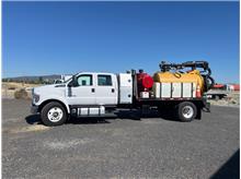 2019 Ford F-750 VACUUM EXCAVATION TRUCK Thumbnail 2