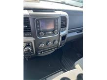 2022 Ram 1500 Classic Crew Cab SLT Pickup 4D 5 1/2 ft Thumbnail 11