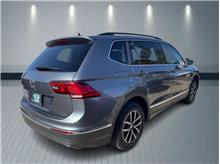 2021 Volkswagen Tiguan SE Sport Utility 4D Thumbnail 4
