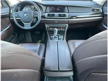 2017 BMW 5 Series 535i Gran Turismo Sedan 4D Thumbnail 9