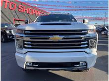 2023 Chevrolet Silverado 3500 HD Crew Cab High Country Pickup 4D 6 1/2 ft Thumbnail 2