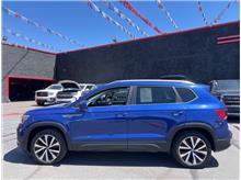 2024 Volkswagen Taos SE Sport Utility 4D Thumbnail 4