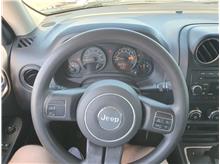 2017 Jeep Patriot Sport SUV 4D Thumbnail 8