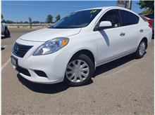 2014 Nissan Versa SV Sedan 4D