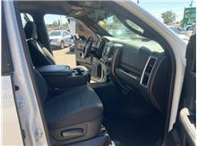2022 Ram 1500 Classic Quad Cab Warlock Pickup 4D 6 1/3 ft Thumbnail 12