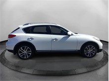2016 INFINITI QX50 Sport Utility 4D Thumbnail 4