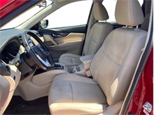 2017 Nissan Rogue SV Sport Utility 4D Thumbnail 9