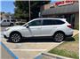 2017 Subaru Outback 2.5i Limited Wagon 4D Thumbnail 2