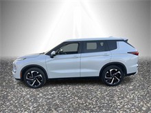 2022 Mitsubishi Outlander SE Sport Utility 4D Thumbnail 2