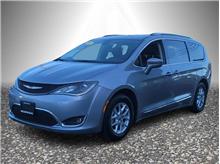 2020 Chrysler Pacifica Touring L Minivan 4D