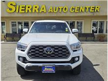 2021 Toyota Tacoma Double Cab TRD Off-Road Pickup 4D 5 ft Thumbnail 4