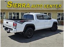 2021 Toyota Tacoma Double Cab TRD Off-Road Pickup 4D 5 ft Thumbnail 7