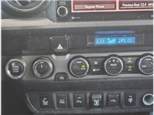 2021 Toyota Tacoma Double Cab TRD Off-Road Pickup 4D 5 ft Thumbnail 8
