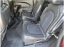 2021 Chrysler Pacifica Touring L Minivan 4D Thumbnail 3