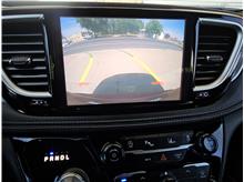 2021 Chrysler Pacifica Touring L Minivan 4D Thumbnail 8