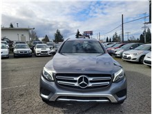 2018 Mercedes-Benz GLC GLC 300 4MATIC Sport Utility 4D Thumbnail 2