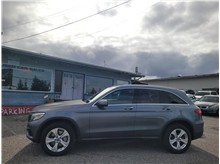2018 Mercedes-Benz GLC GLC 300 4MATIC Sport Utility 4D Thumbnail 4