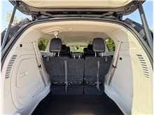 2023 Chrysler Pacifica Hybrid Touring L Van 4D Thumbnail 12