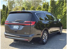 2023 Chrysler Pacifica Hybrid Touring L Van 4D Thumbnail 7