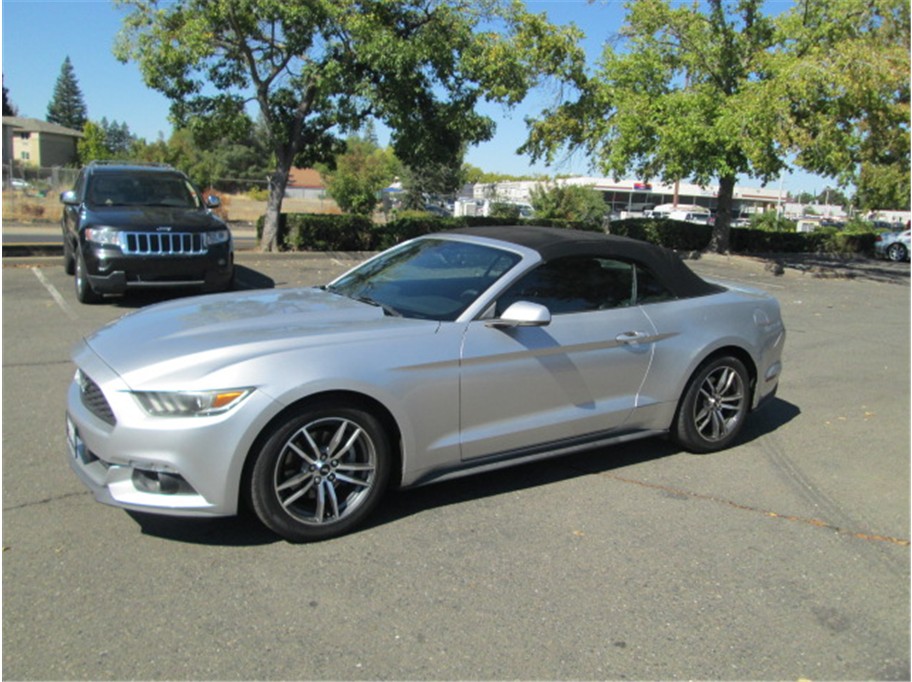 2015 Ford Mustang EcoBoost Premium Convertible 2D