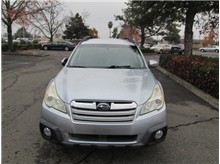 2013 Subaru Outback 2.5i Premium Wagon 4D Thumbnail 2