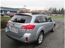 2013 Subaru Outback 2.5i Premium Wagon 4D Thumbnail 4